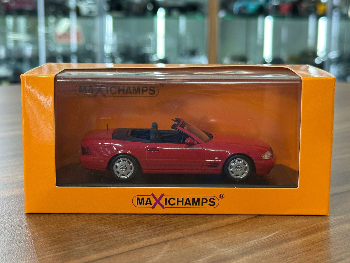 1/43 Diecast Mercedes Benz SL 1999 in Red (Maxichamps)