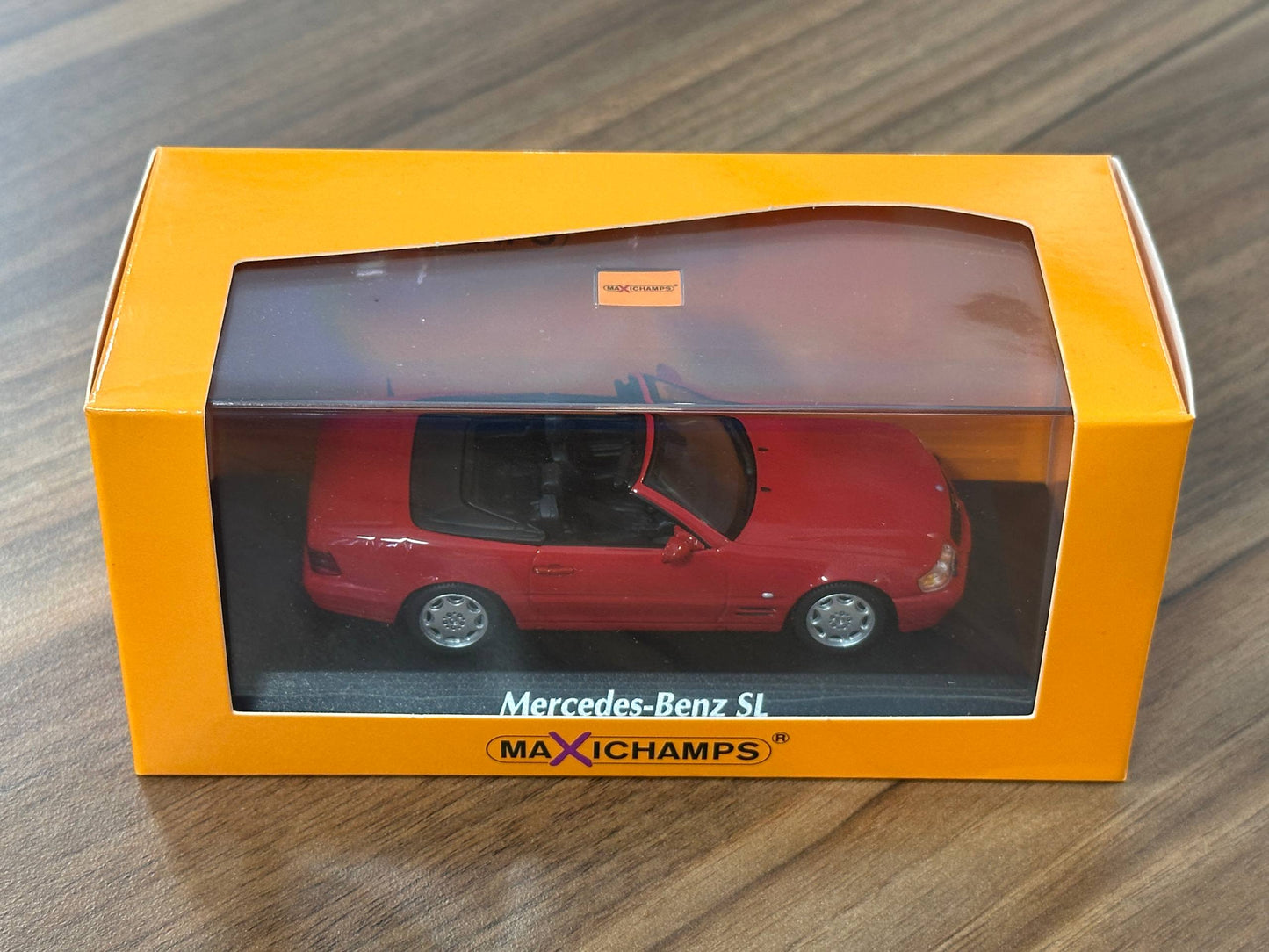 1/43 Diecast Mercedes Benz SL 1999 in Red (Maxichamps)