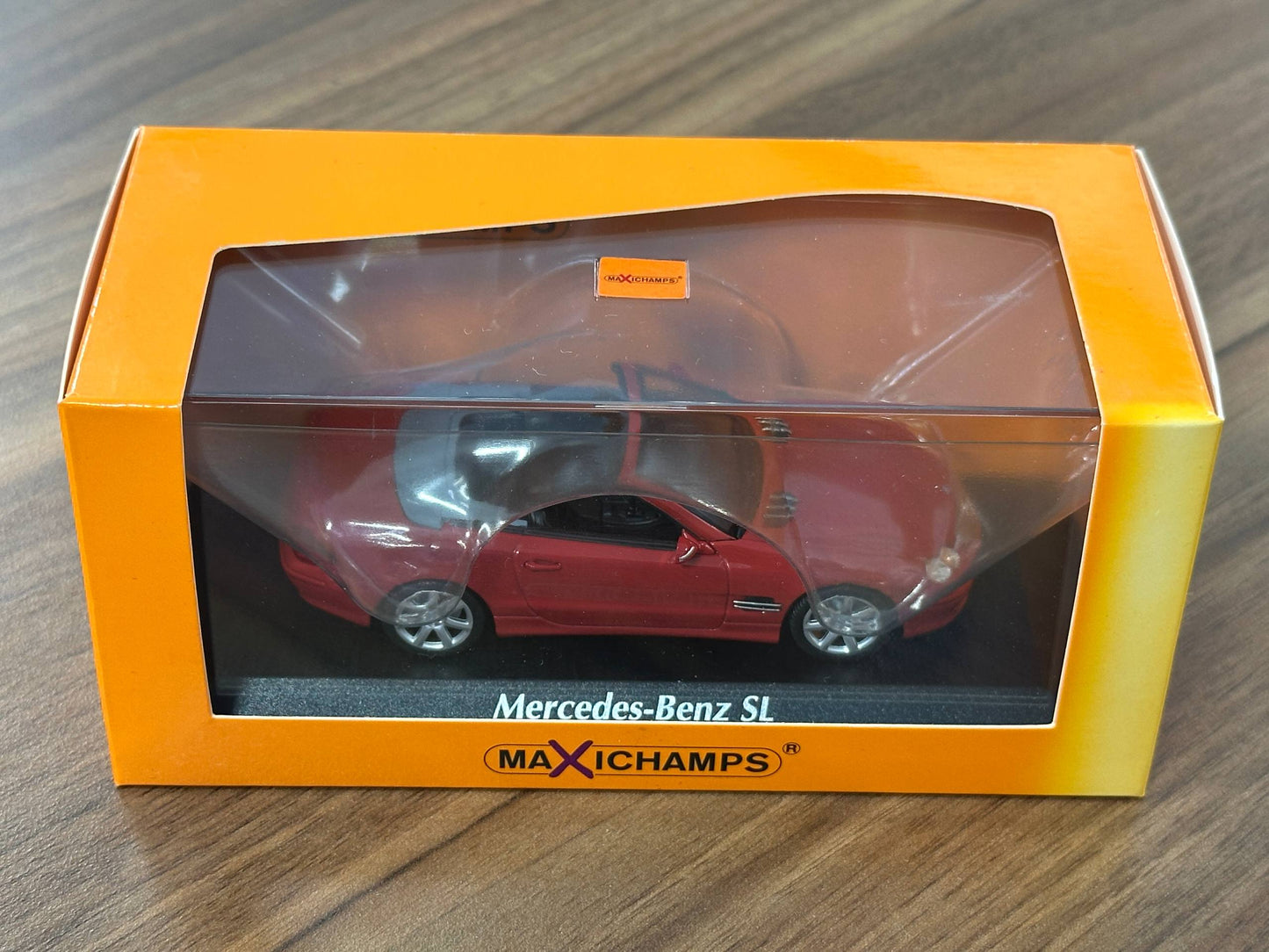1/43 Diecast Mercedes Benz SL-Class 2001 in Red (Maxichamps)