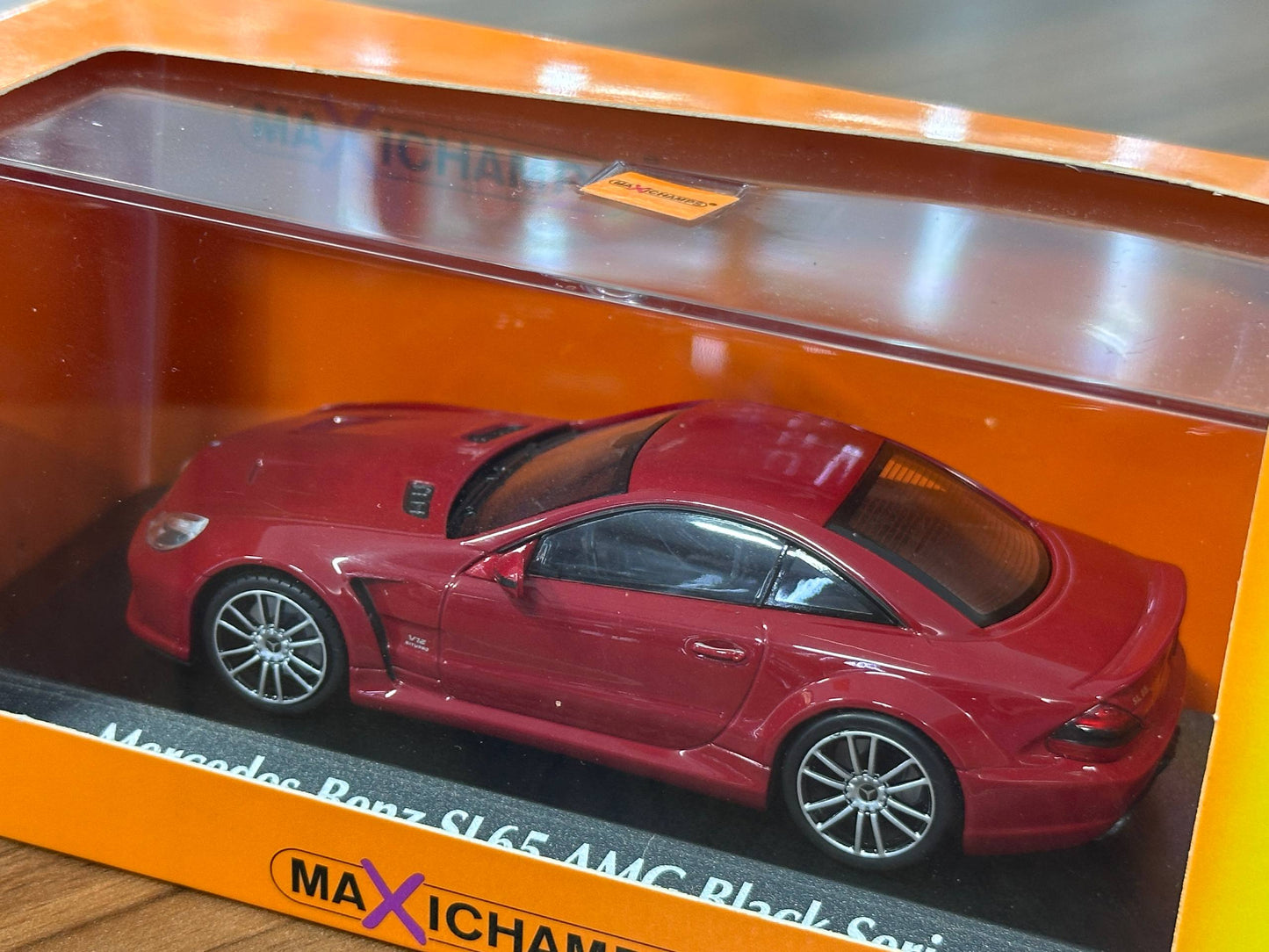 1/43 Diecast Mercedes Benz SL65 AMG Black Series (R230) 2009 in Red (Maxichamps)