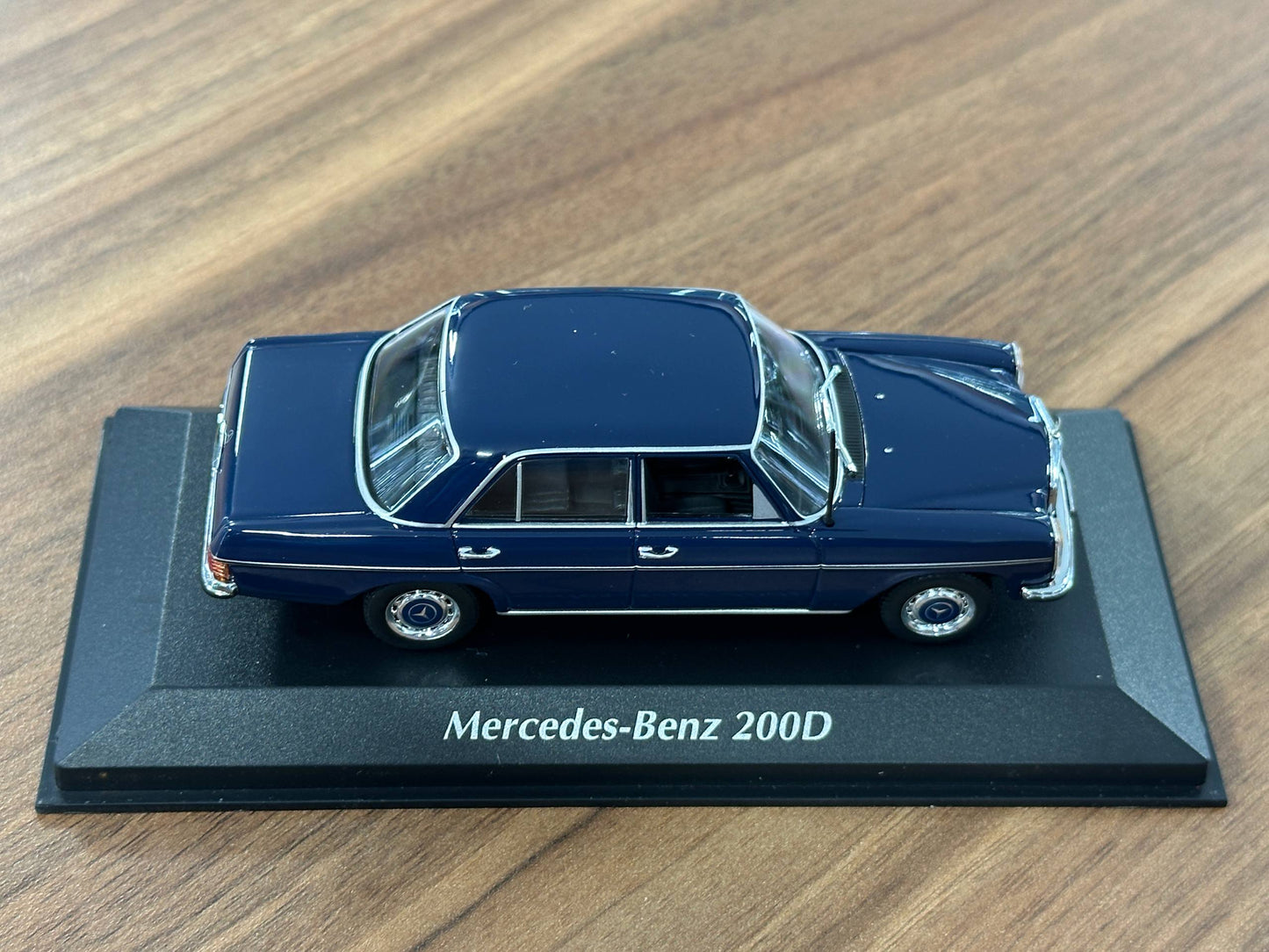 1/43 Diecast Mercedes Benz 200D 1973 in Blue (Maxichamps)