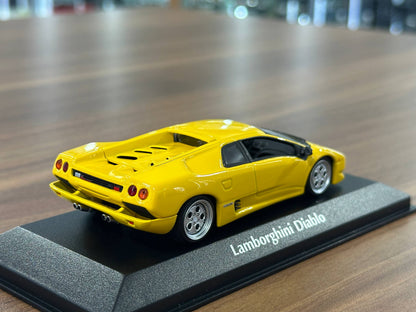 1/43 Diecast Lamborghini Diablo 1994 in Yellow (Maxichamps)