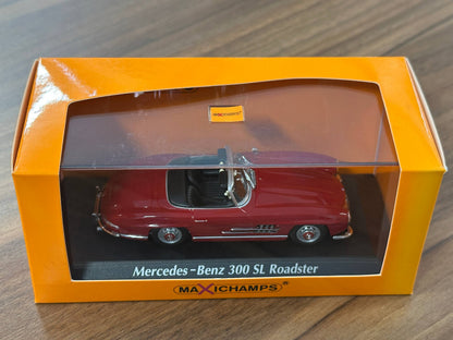 1/43 Diecast Mercedes-Benz 300 SL Roadster 1955 in Red ( Maxichamps)