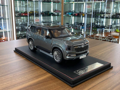 1/18 Resin Diamand Nissan Patrol Y63  Platinum – Grey – Limited Edition 50 pcs