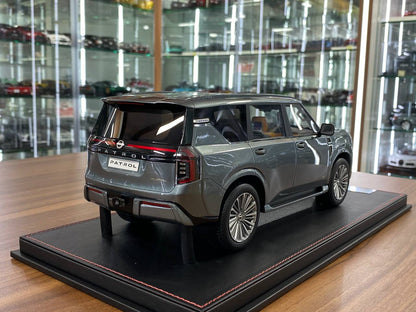 1/18 Resin Diamand Nissan Patrol Y63  Platinum – Grey – Limited Edition 50 pcs