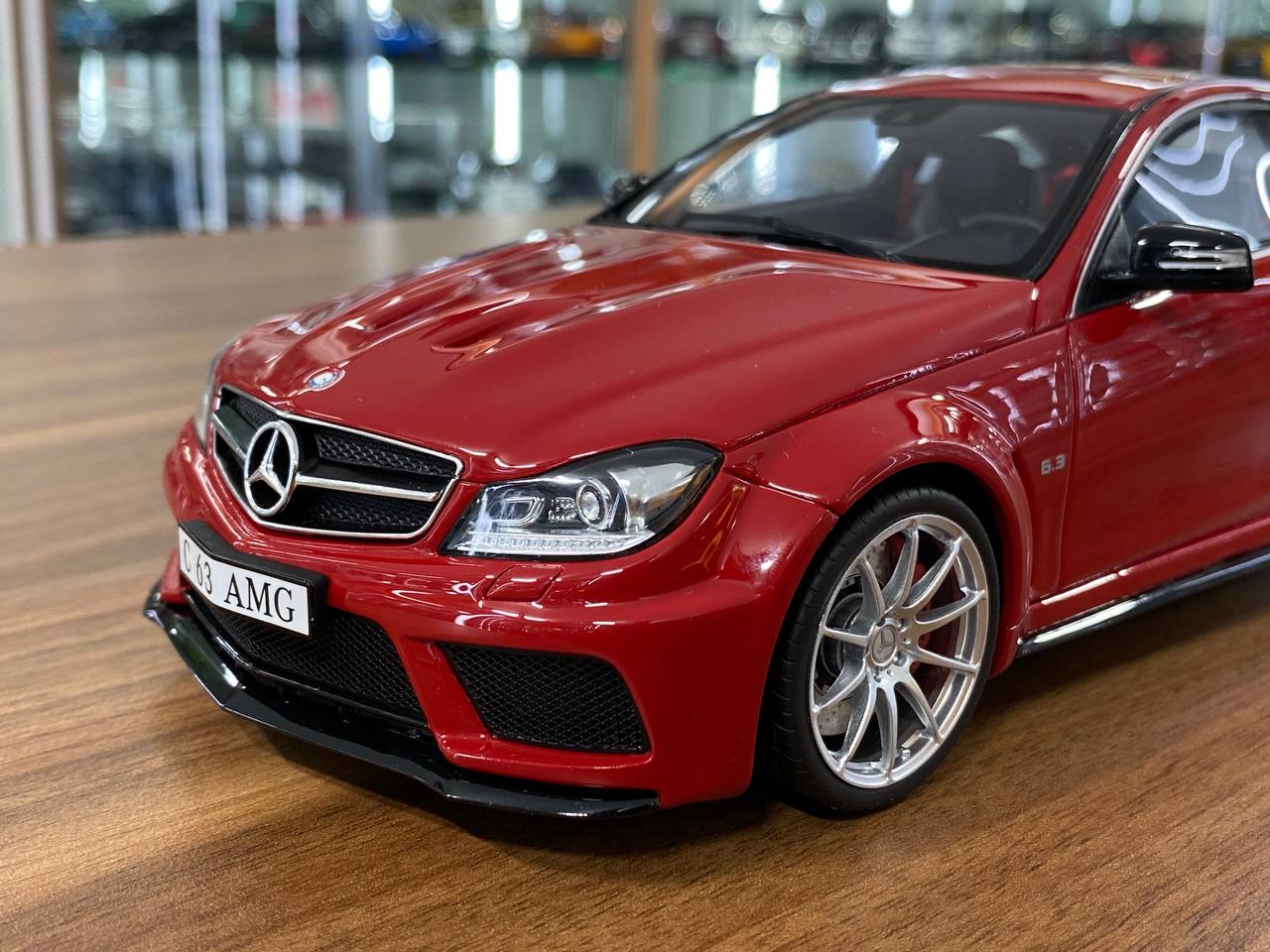 1/18 Resin GT Spirit Mercedes Benz AMG C63 Black Series  -  Red