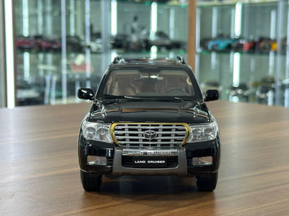 1:18 Diecast Model FAW Toys Dealer Edition Toyota Land Cruiser LC 200 (2012) – Black (Full Opening)
