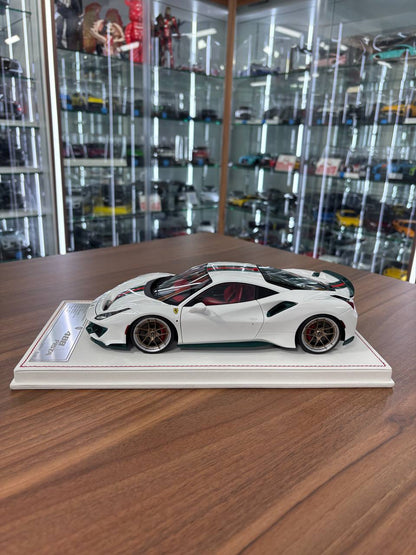 Ferrari 488 Pista 1:18 Resin – Dino Models – White Green/Red Stripe – Limited 5 pcs