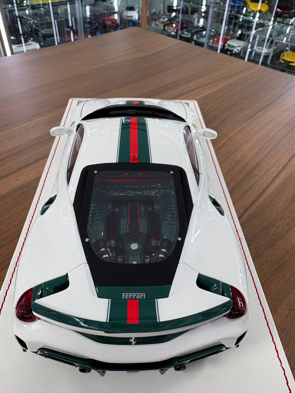 Ferrari 488 Pista 1:18 Resin – Dino Models – White Green/Red Stripe – Limited 5 pcs