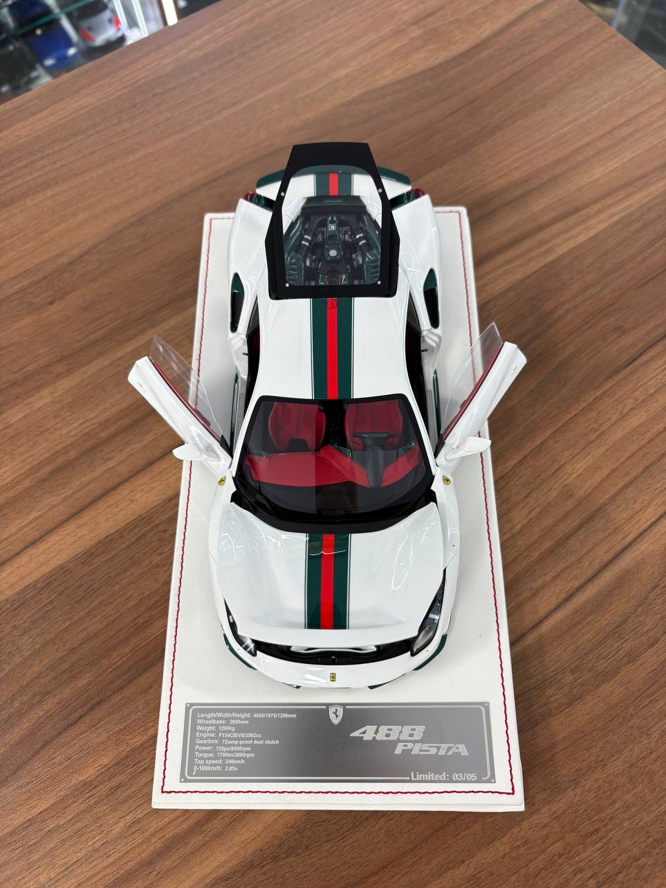 Ferrari 488 Pista 1:18 Resin – Dino Models – White Green/Red Stripe – Limited 5 pcs