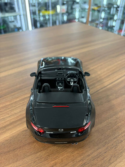 First 18 Models Mazda MX‑5 Roadster – Black – 1:18 Diecast Model
