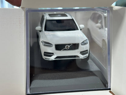 1/43 Diecast Model Norev Volvo XC90 (2015) – Cristal White Metallic