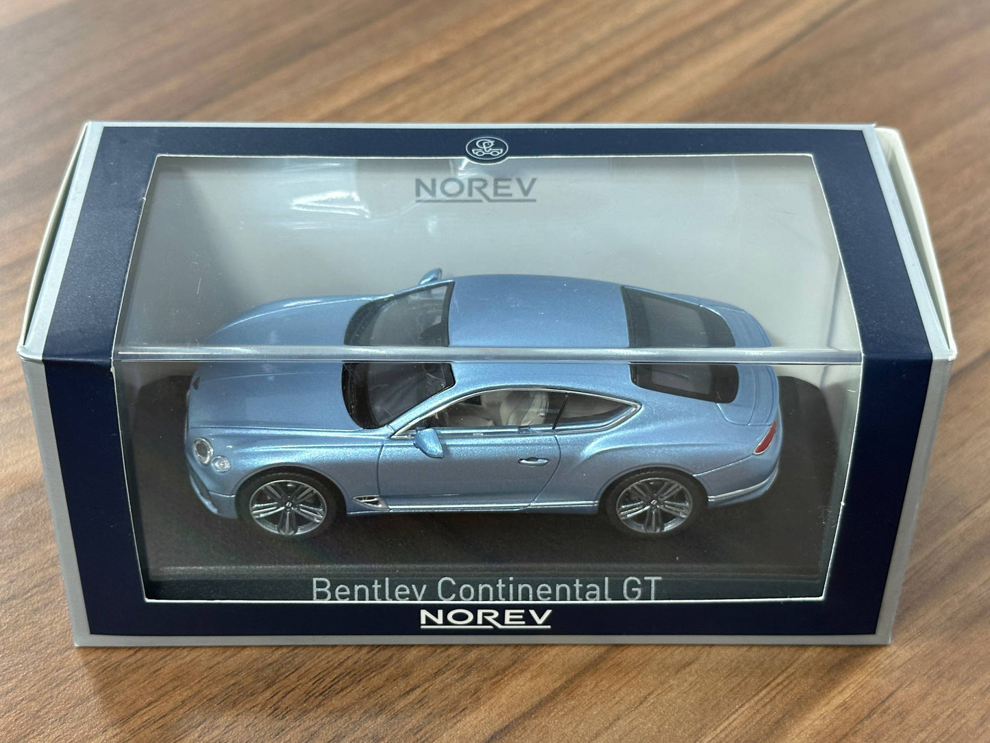 Norev Bentley Continental GT (2018) – Silverlake – 1/43 Diecast Model