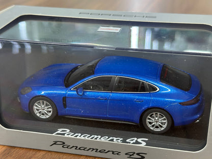 Porsche Official Panamera 4S – Blue Metallic – 1:43 Diecast Model