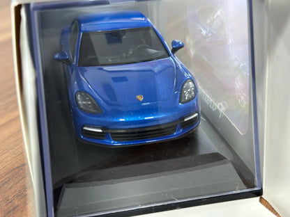 Porsche Official Panamera 4S – Blue Metallic – 1:43 Diecast Model