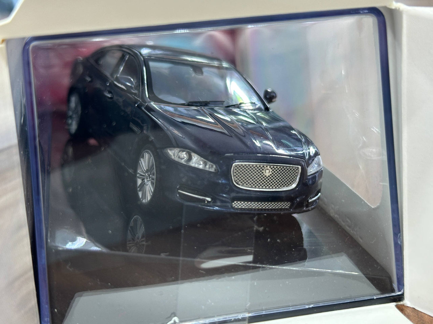 ixo Models Jaguar XJ – Dark Sapphire – 1:43 Diecast Model