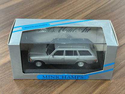 Minichamps Mercedes-Benz W123 Break 230 TE – Silver – 1:43 Diecast Model