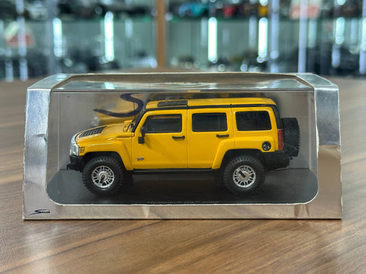 Spark Models Hummer H3 (2006) – Yellow – 1:43 Diecast Model