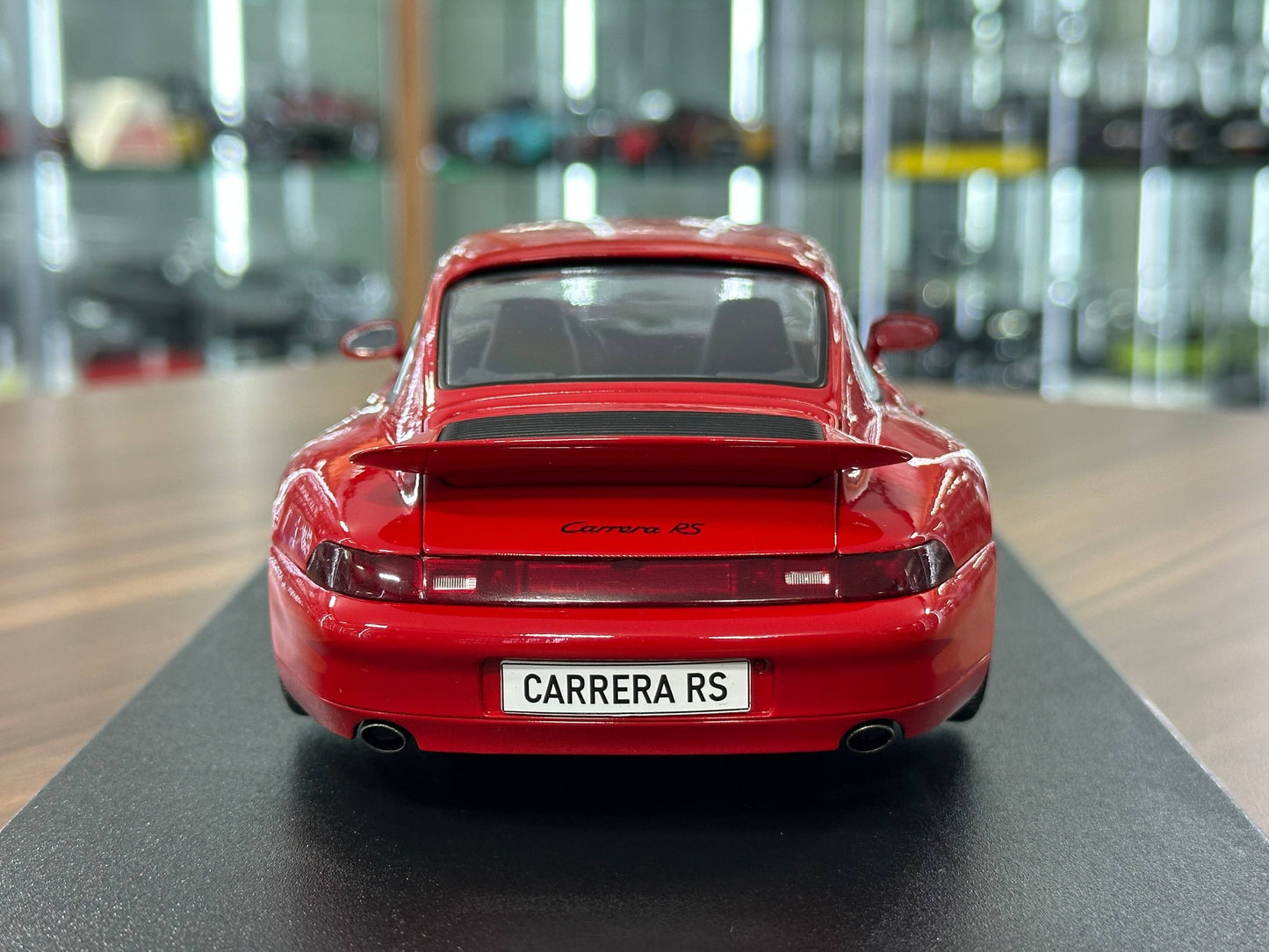 1/18 Diecast Porsche 911 993 Carrera RS 1997 Red by Solido