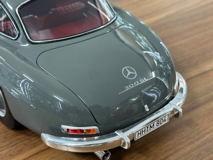 1/12 Diecast Mercedes Benz 300 SL 1954 – Norev (Graphite Grey)