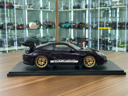 1/18 Diecast Porsche 911 (992) GT3 RS 2024 in Purple by Solido