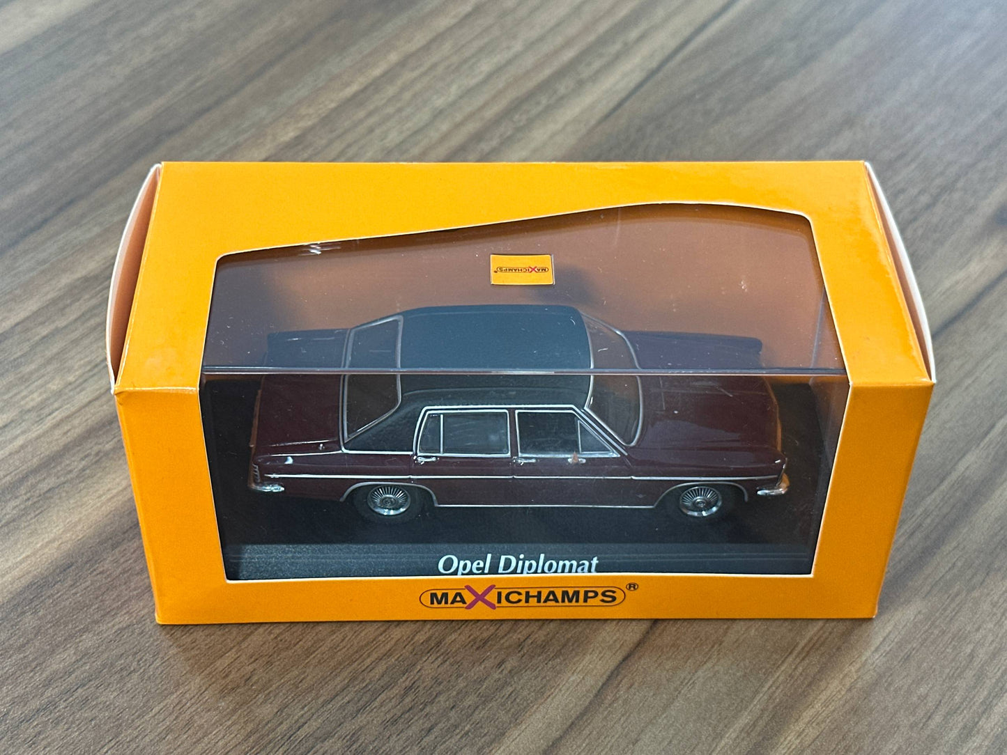 1/43 Diecast Maxichamps Opel Diplomat 1969 in Dark Red