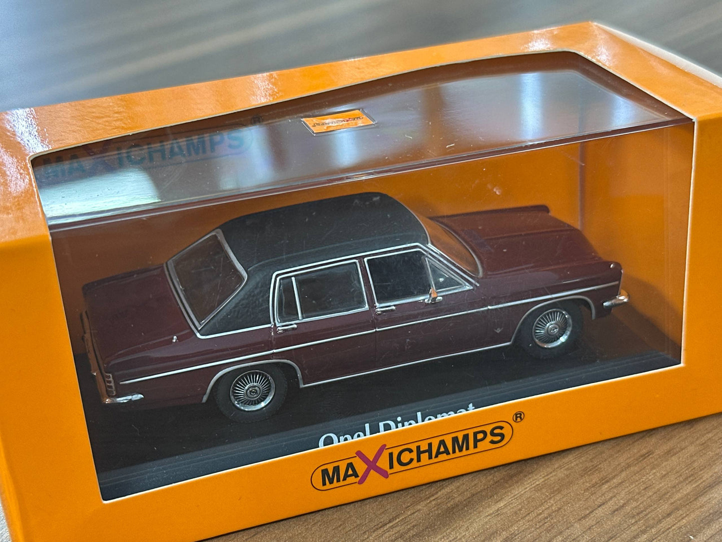 1/43 Diecast Maxichamps Opel Diplomat 1969 in Dark Red