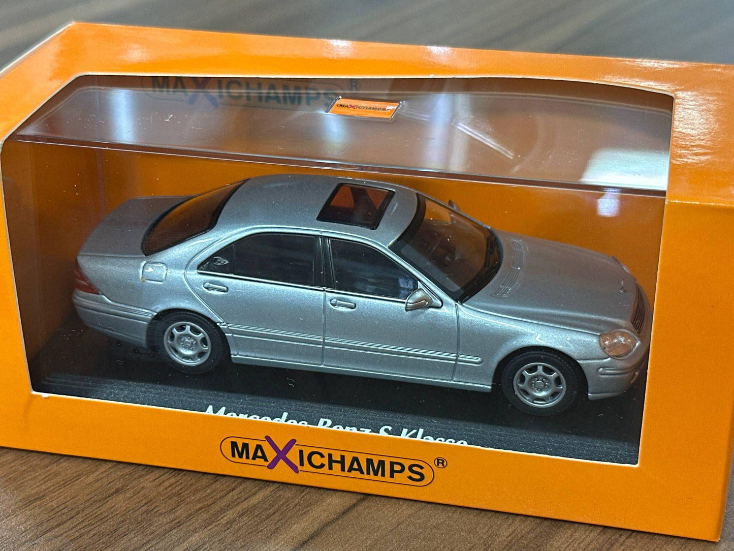 1/43 Diecast Maxichamps Mercedes - Benz S-Class (W220) 1998 in Silver Metallic