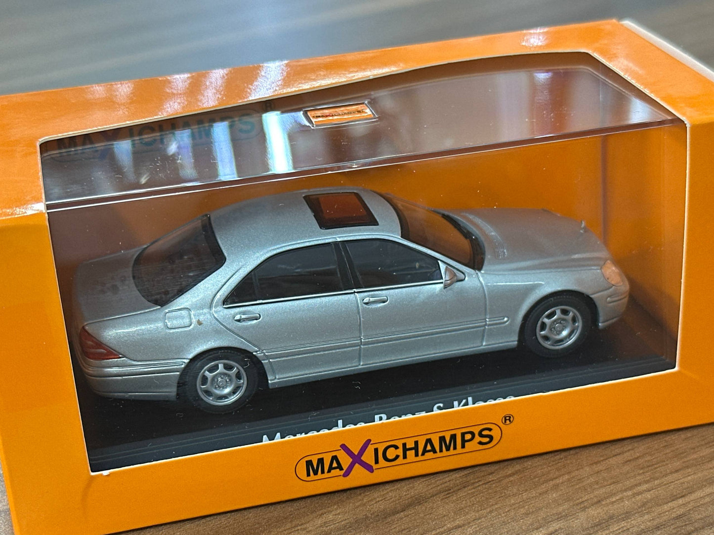1/43 Diecast Maxichamps Mercedes - Benz S-Class (W220) 1998 in Silver Metallic