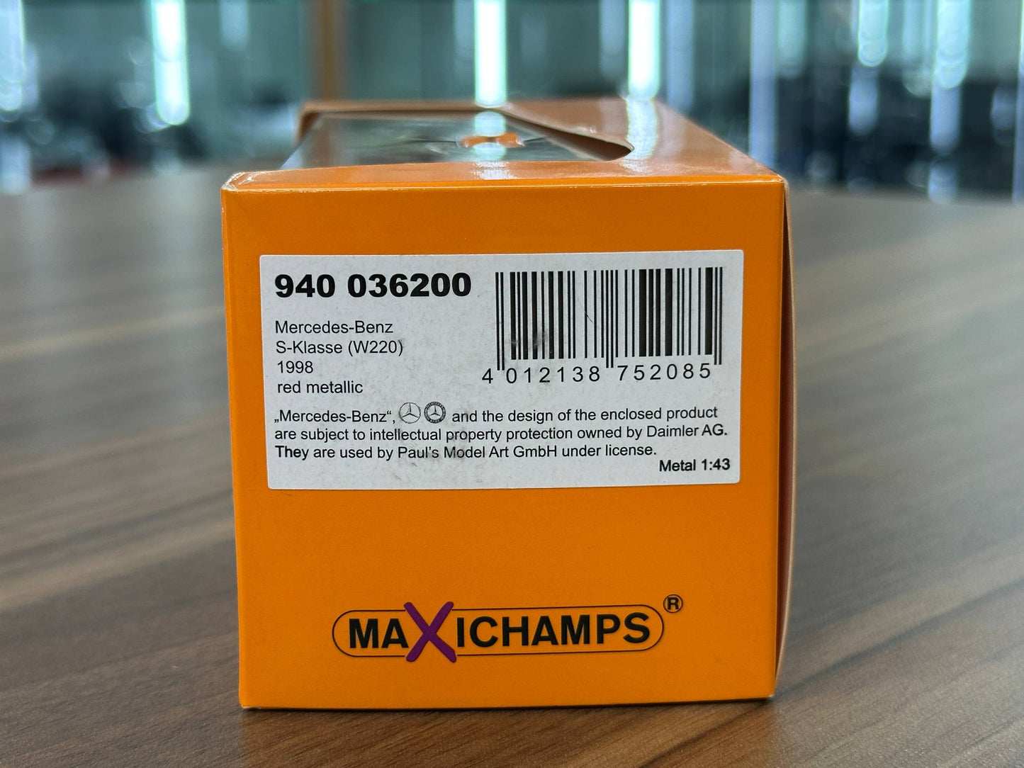 1/43 Diecast Maxichamps Mercedes Benz S-Class (W220) 1998 in Red Metallic