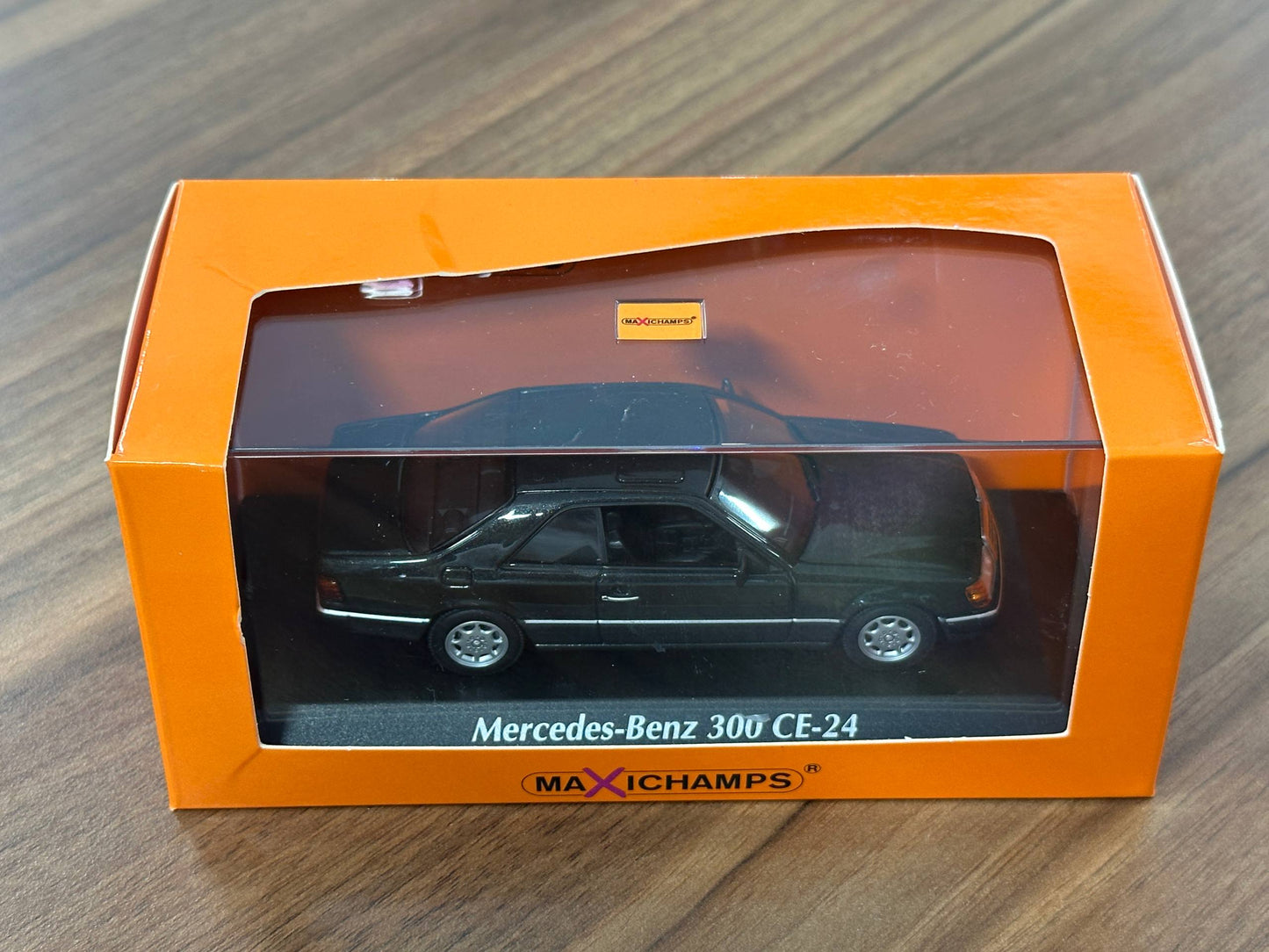 1/43 Diecast Maxichamps Mercedes Benz 300 CE-24 1991 in Black Metallic