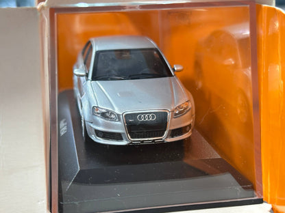 1/43 Diecast Maxichamps Audi RS4 2004 in Silver Metallic