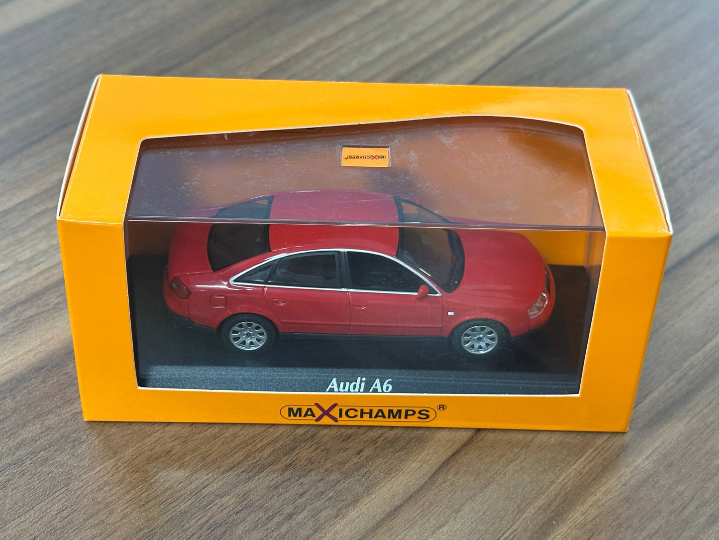 1/43 Diecast Maxichamps Audi A6 1997 in Red