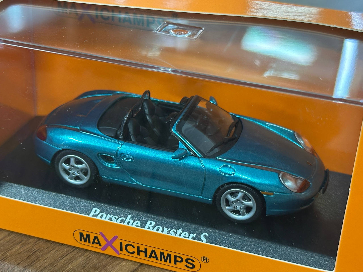 1/43 Diecast Maxichamps Porsche Boxster S 1999 in Turquoise Metallic
