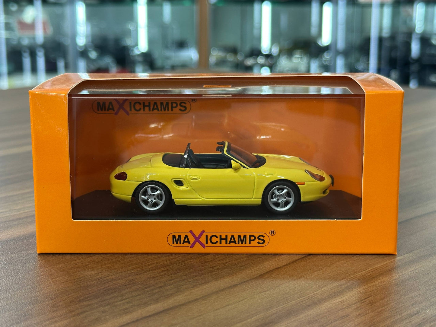 1/43 Diecast Maxichamps Porsche Boxster S 1999 in Yellow