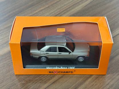 1/43 Diecast Maxichamps Mercedes-Benz 190E 1984 in Silver Metallic