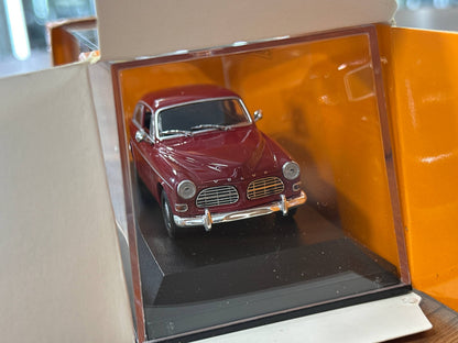 1/43 Diecast Maxichamps Volvo 121 Amazon 1966 in Dark Red