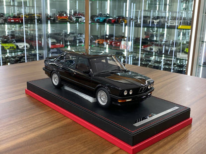 1/18 Resin Auto Barn BMW M5 E28 1986 Black Limited - 60 pcs