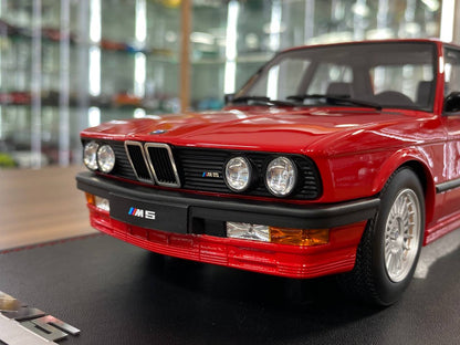 1/18 Resin Auto Barn BMW M5 E28 1986 Red Limited - 60 pcs