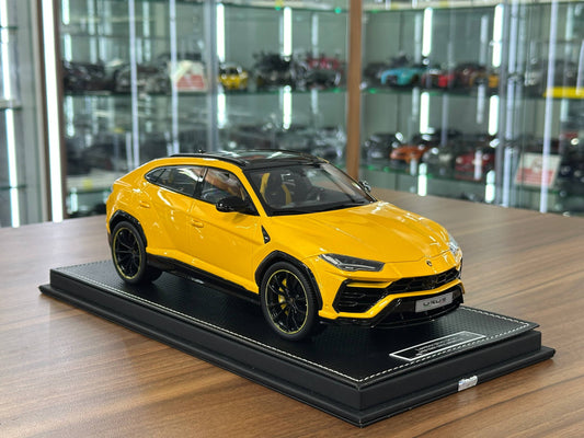 1/18 Resin Lamborghini URUS – MR Collection Model (Special Made, Yellow Gold)