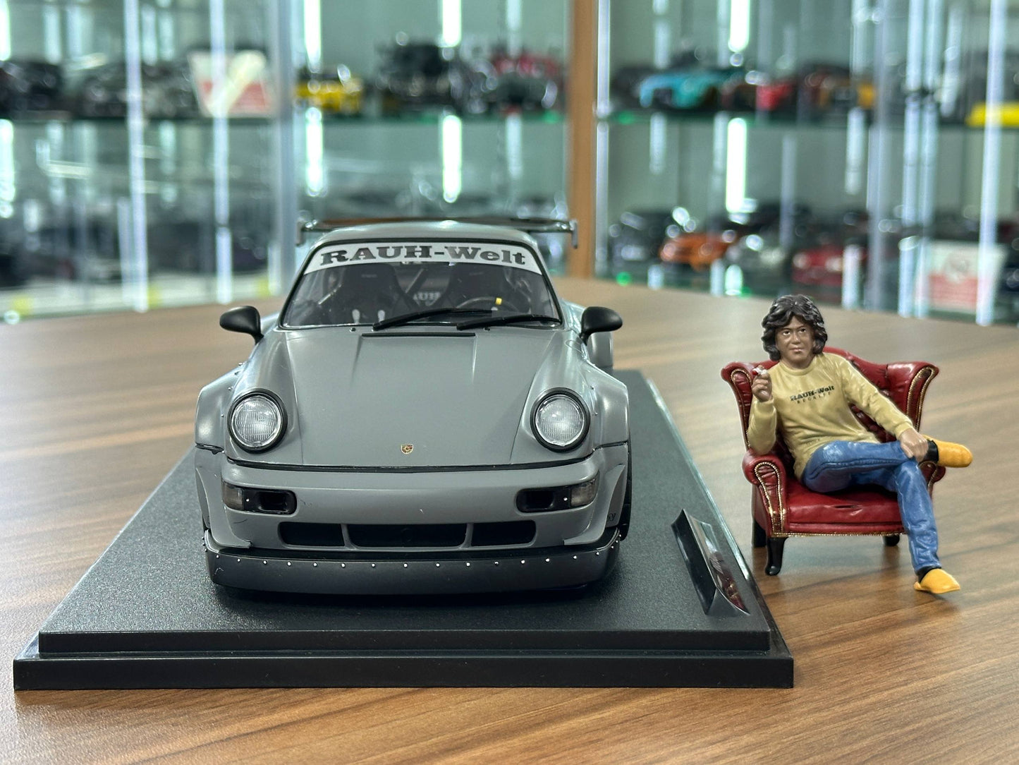 1/18 Diecast Solido Porsche RWB 2024 in Nardo Grey Limited Edition (Figure Included)