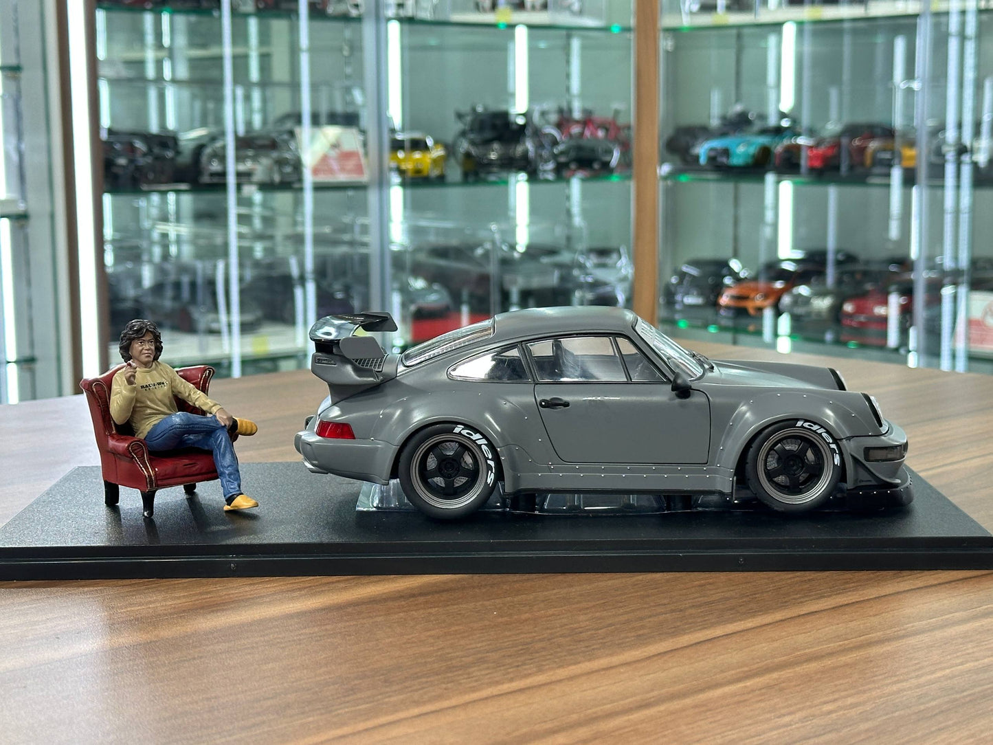 1/18 Diecast Solido Porsche RWB 2024 in Nardo Grey Limited Edition (Figure Included)