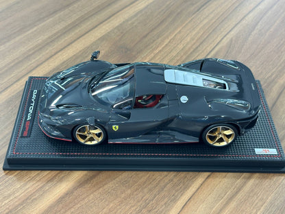 1/18 Resin Model Ferrari Daytona SP3 – MR Collection Full Carbon Fiber Limited 99 pcs