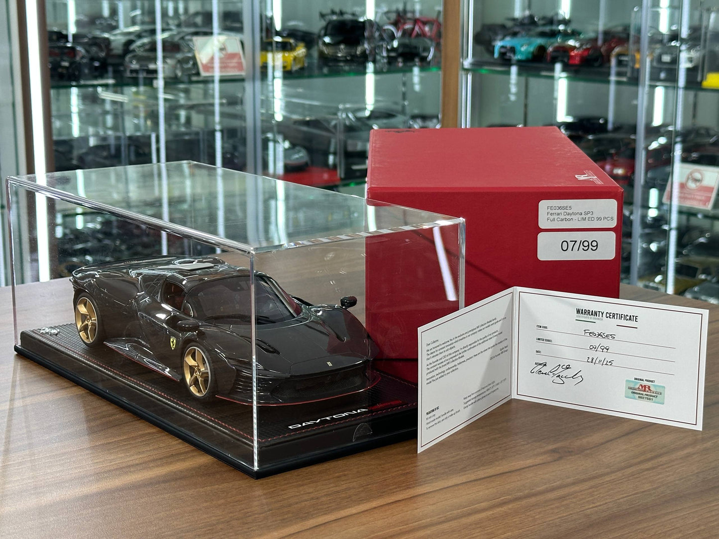 1/18 Resin Model Ferrari Daytona SP3 – MR Collection Full Carbon Fiber Limited 99 pcs