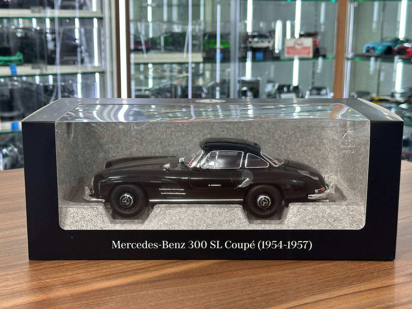 Norev Dealer Edition Mercedes‑Benz 300 SL Coupe W198 (1954–1957) – Black – 1:18 Metal Diecast Model (Full Opening)