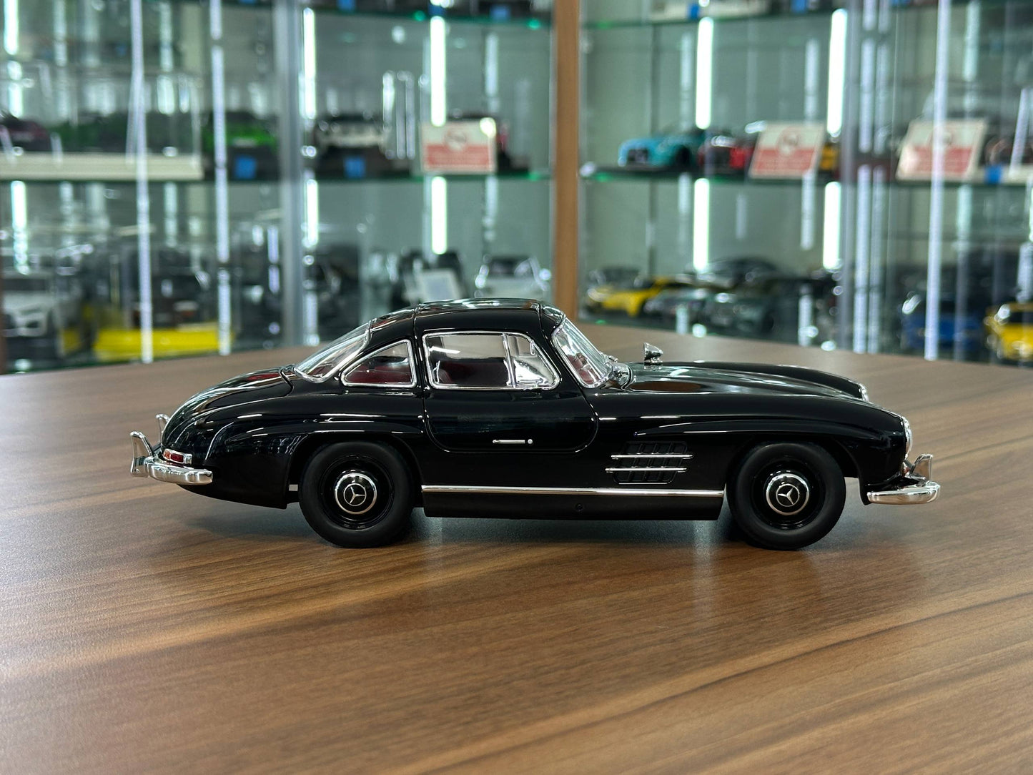 Norev Dealer Edition Mercedes‑Benz 300 SL Coupe W198 (1954–1957) – Black – 1:18 Metal Diecast Model (Full Opening)