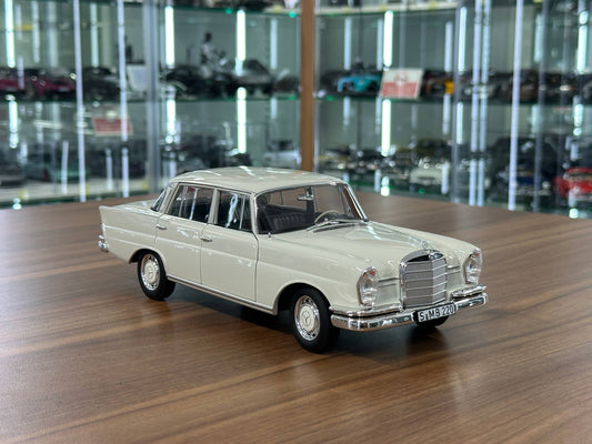 Norev Dealer Edition Mercedes-Benz 200 S (W111) 1959–1965 – White Grey – 1:18 Diecast Model (Full Opening)