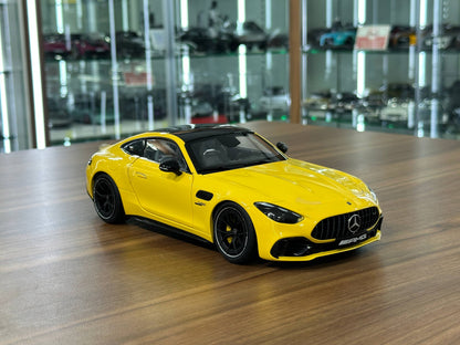 Norev Dealer Edition Mercedes-Benz AMG GT 43 Coupé (C192) 2024 – Sunny Yellow – 1:18 Diecast Model (Full Opening)
