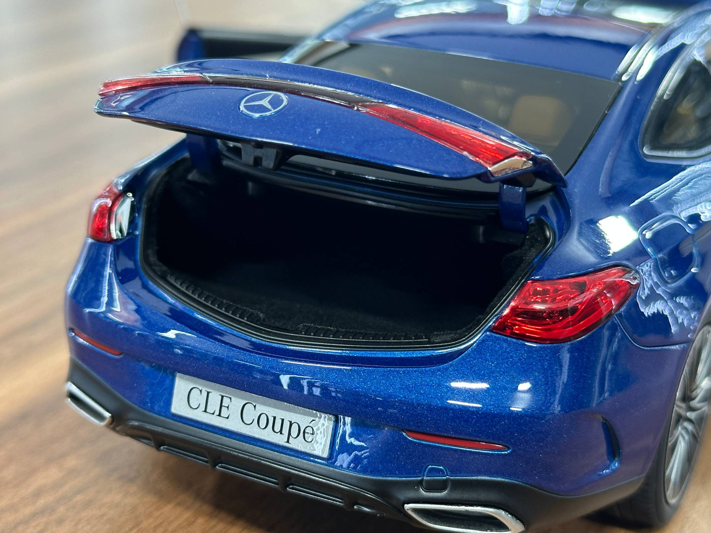 1:18 Diecast Model Norev Dealer Edition Mercedes-Benz CLE Coupé (C236) 2023 – Spectral Blue  (Full Opening)