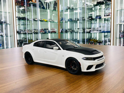 1/18 Resin Dodge Charger SRT Hellcat White GT Spirit Scale Model